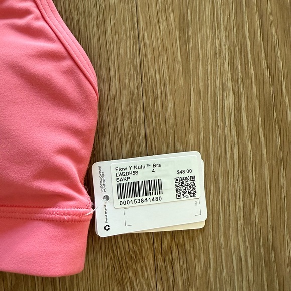 NWT Lululemon Flow T Nulu Bra - Picture 3 of 3